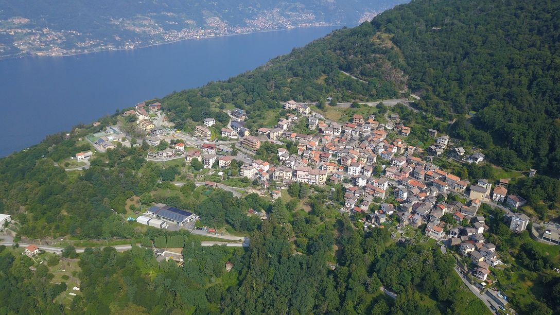 Il_Borgo-_drone11